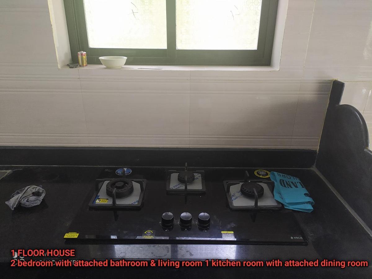 Sarvesh Arundekar Home Stay In Beach Side Ac Room ゴカルナ エクステリア 写真