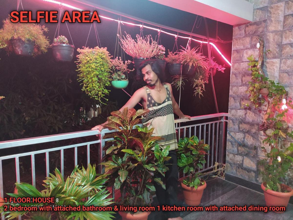 Sarvesh Arundekar Home Stay In Beach Side Ac Room ゴカルナ エクステリア 写真
