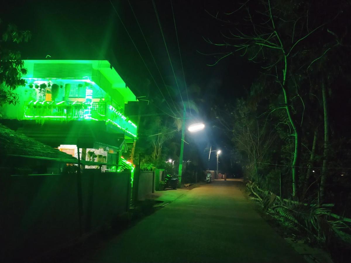 Sarvesh Arundekar Home Stay In Beach Side Ac Room ゴカルナ エクステリア 写真