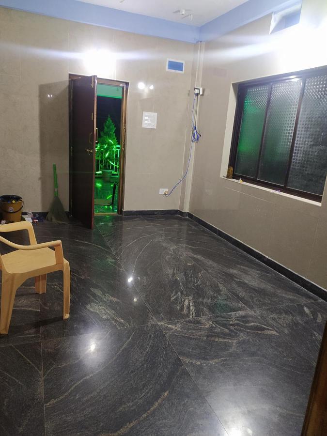 Sarvesh Arundekar Home Stay In Beach Side Ac Room ゴカルナ エクステリア 写真